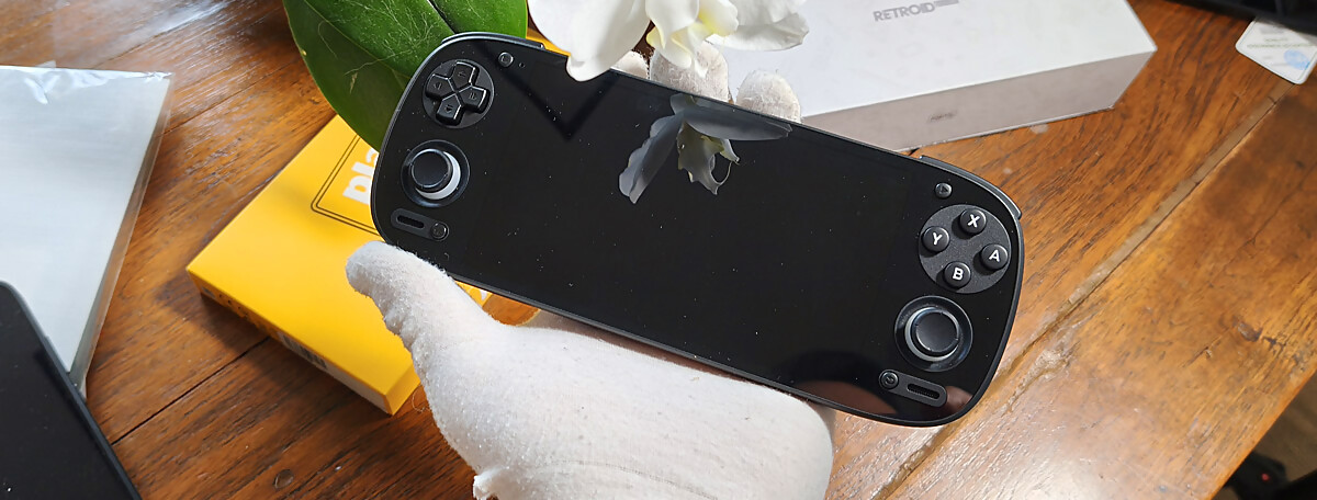 Test Retroid Pocket 5 : la reine du rétrogaming, mais bien plus encore !