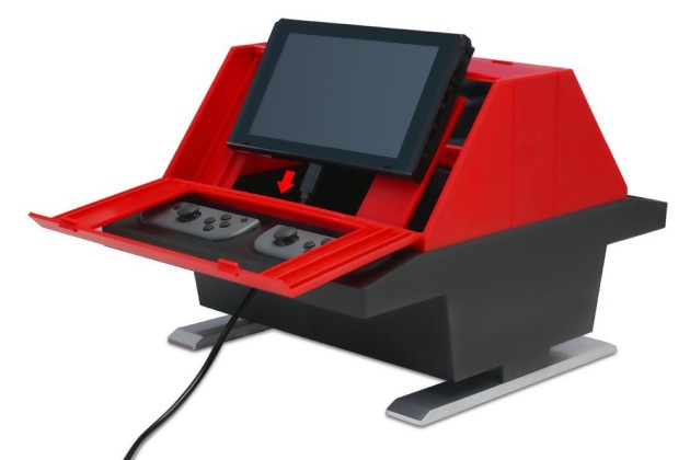 Nintendo Switch : Nyko transforme la console en borne d'arcade avec du  carton 