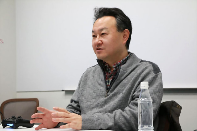 Shuhei Yoshida lors de son interview avec Inside Games