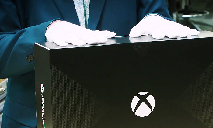 Xbox One X：當納爾遜少校戴著白色天鵝絨手套拆箱時