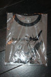 [Goodies] T-shirt Devil May Cry 4 (taille M)