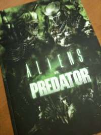 [Goodies] Artbook Aliens vs. Predator