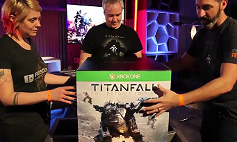 Titanfall : unboxing de l'édition collector avec la statuette du Titan